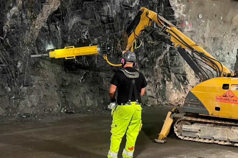 griglia-spaccaroccia-da-escavatore-01